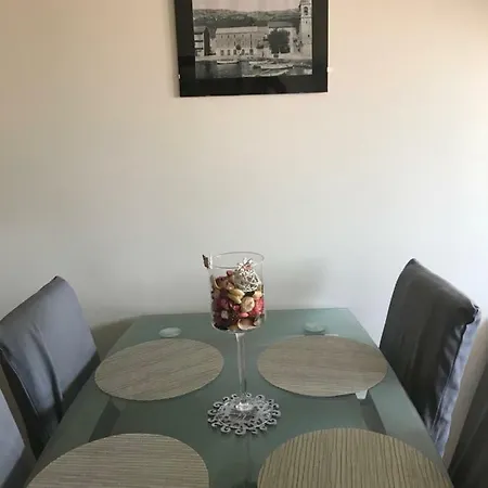 Kira Apartamento