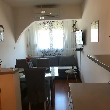 Kira Apartamento